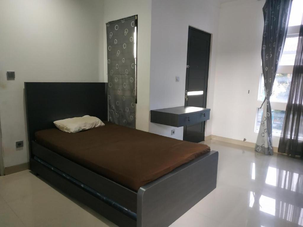 Oyo 90438 Mampang 34 Residence Giacarta Esterno foto