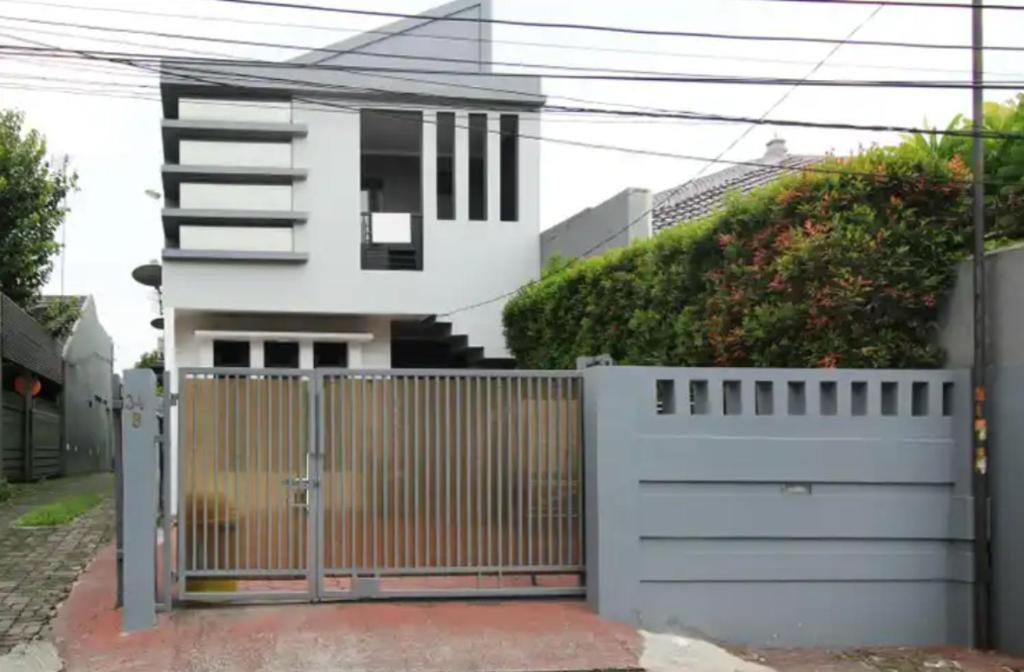 Oyo 90438 Mampang 34 Residence Giacarta Esterno foto